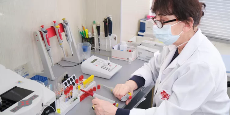 ლაბორატორიის ექთანი | ფოტო